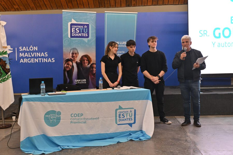 🧑‍🎓💬 Más jóvenes alzan la voz: crecen los Centros de Estudiantes en San Luis