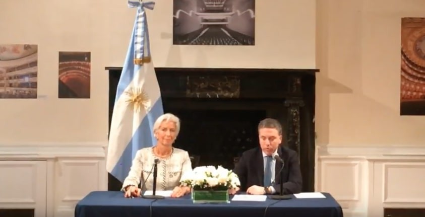 Se esperaba otra cosa: al final el FMI aumenta en 7.000 millones de dólares el acuerdo con Argentina