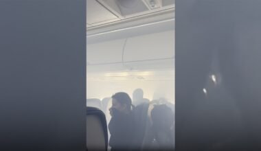Humo dentro de la cabina del vuelo de Delta que regresó a Atlanta y fue evacuado.