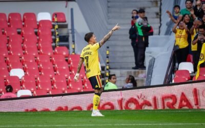 Brian Rodríguez celebra su gol para América ante Santos Laguna durante el partido del Apertura 2026.