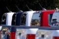 Imagen de archivo de varias pickups estacionadas, utilizada como contexto para una nota sobre precios de camionetas en Argentina.