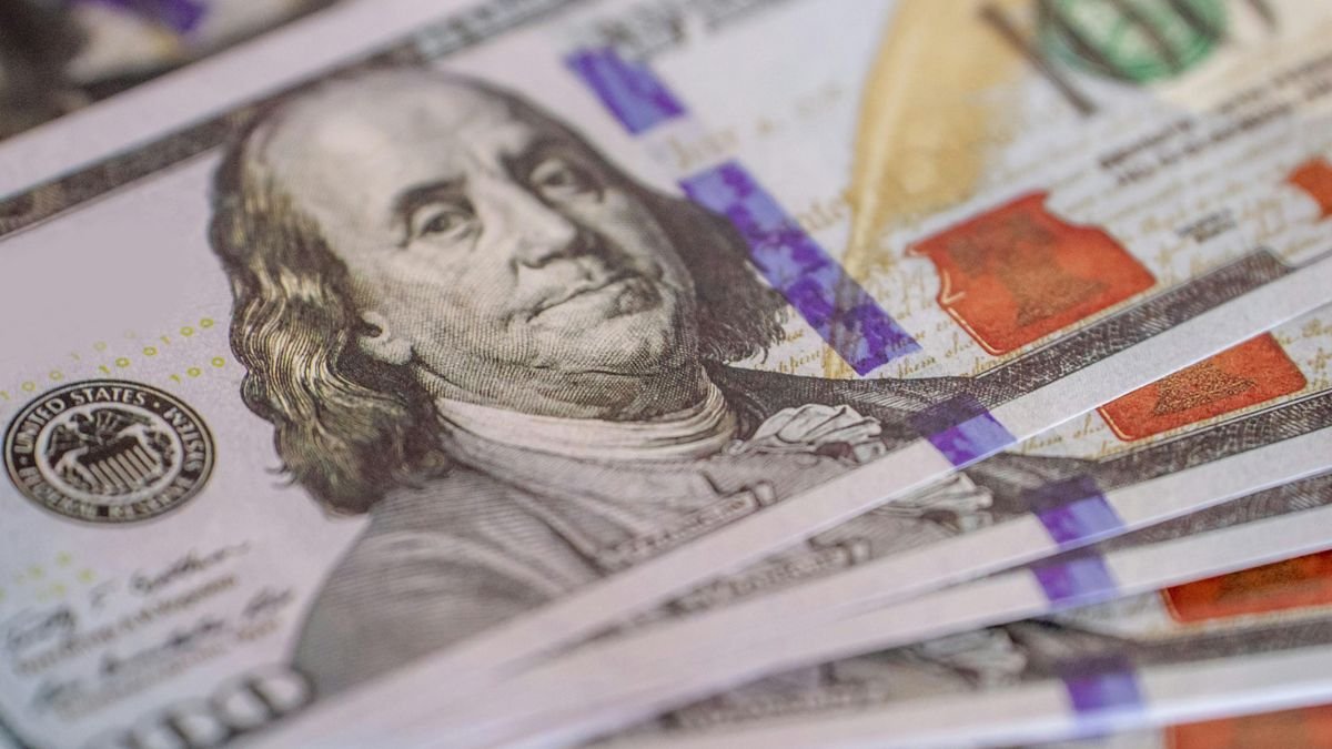 Imagen ilustrativa de billetes de dólares estadounidenses.