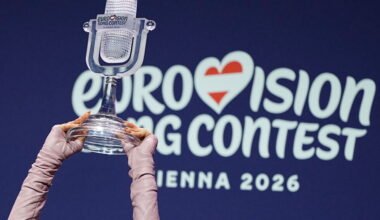 Imagen de archivo contextual del trofeo de Eurovisión 2026 en Viena, Austria.