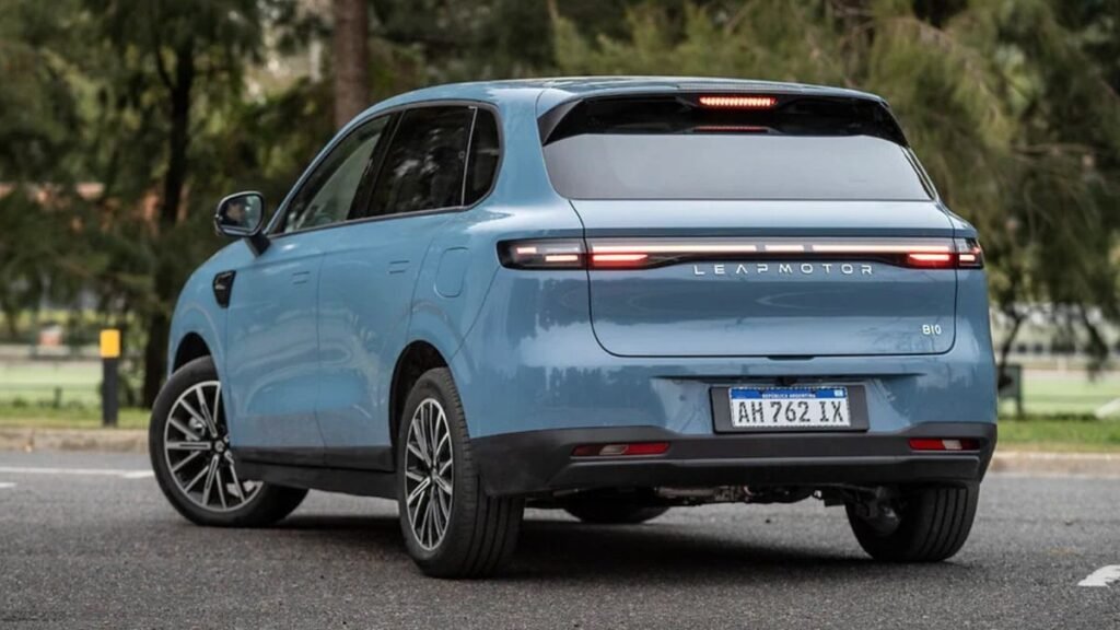 Imagen contextual de un SUV Leapmotor B10, modelo presentado por la marca en Argentina.