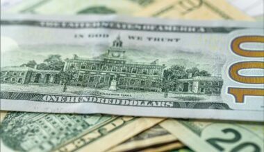 Imagen contextual de billetes de dólares para ilustrar la cotización del dólar mayorista.