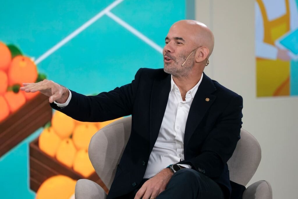 Juan Farinati, presidente y CEO de Bayer Cono Sur, habla durante una entrevista.