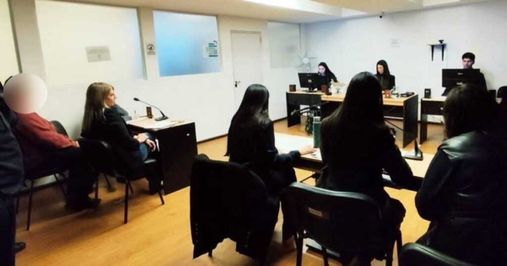 Imagen de archivo de una audiencia judicial vinculada al caso del policía imputado por violencia de género.