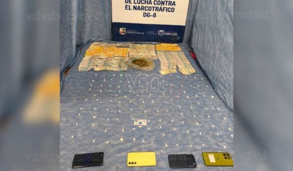 Elementos secuestrados durante los allanamientos por drogas realizados en Villa Mercedes.