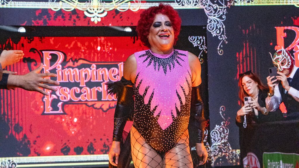 Imagen de archivo de Pimpinela Escarlata durante una presentación de lucha libre.