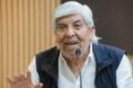 Imagen de archivo de Hugo Moyano hablando ante un micrófono.