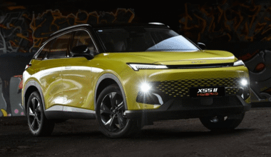 Imagen de archivo del BAIC X55 II Hybrid, de color verde y blanco.