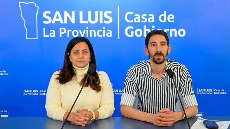 Imagen contextual de una conferencia de prensa sobre la jornada de puertas abiertas de la ULP.