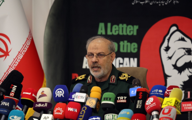 Imagen de archivo de un funcionario militar iraní en una conferencia de prensa.