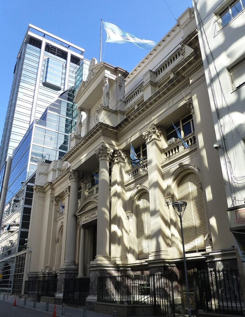 Imagen de archivo de la fachada de la sede del BCRA.