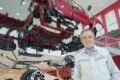 Imagen contextual de archivo de Gustavo Salinas, presidente de Toyota Argentina, en la planta de Zárate.