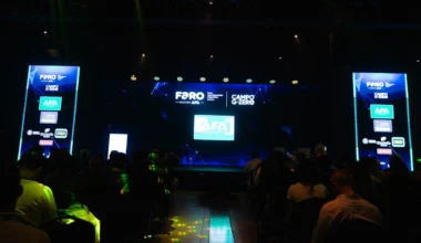 Vista del escenario y el público durante FARO 2026 en Puerto Norte, Rosario.