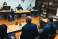 Imagen contextual de una audiencia en una sala judicial.