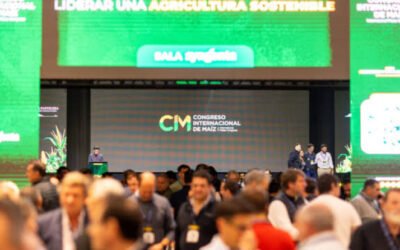 Imagen de archivo del Congreso Internacional de Maíz, con asistentes frente al escenario.