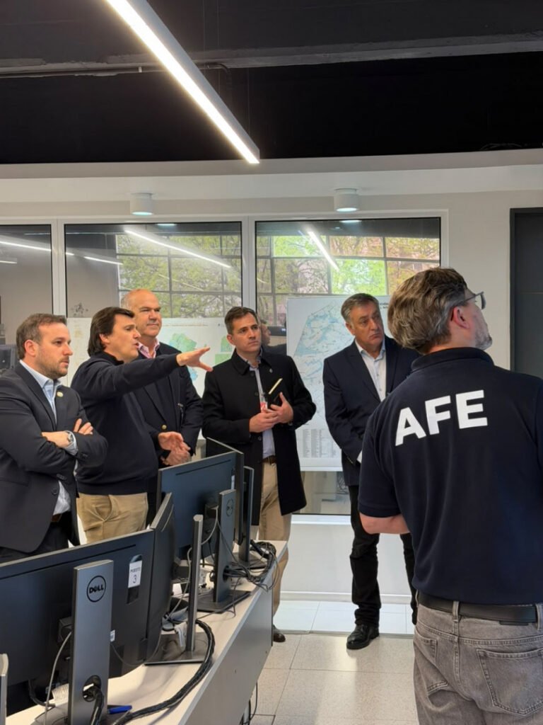 Imagen contextual de una reunión de monitoreo institucional vinculada con el fenómeno El Niño.