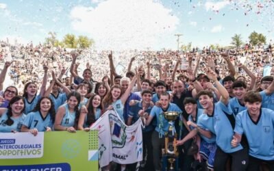 Imagen de archivo de participantes de los Juegos Intercolegiales Deportivos.