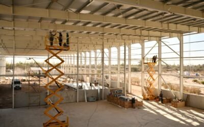 Imagen contextual de una estructura industrial en construcción, ilustrativa de la inversión anunciada.