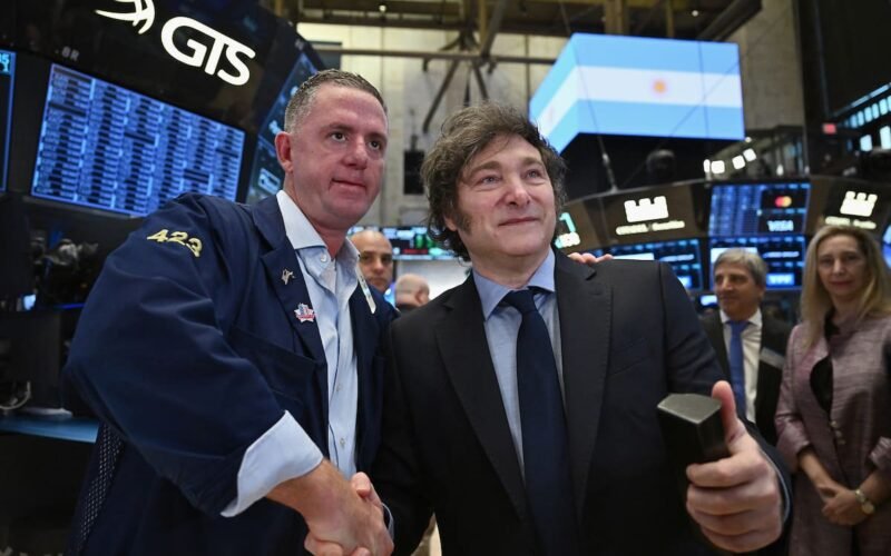 Imagen de archivo de Javier Milei en Wall Street, en un contexto relacionado con la economía y las expectativas electorales.