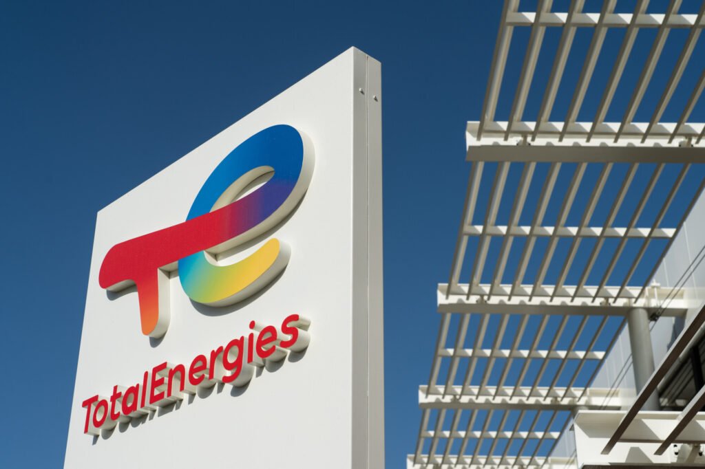 Imagen contextual de archivo del cartel de TotalEnergies.